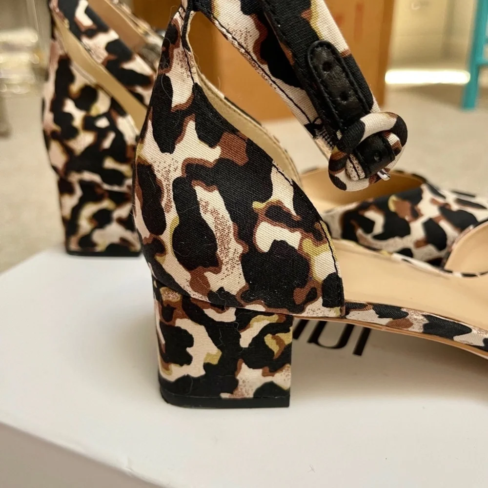 CABI LEOPARD KIKI 6020 NEW IN BOX ANKLE STRAP HEELS-SIZE 9